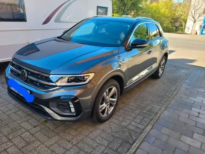 Usata VW T-Roc 150 CV (110 kW) 2023 Grigio SUV