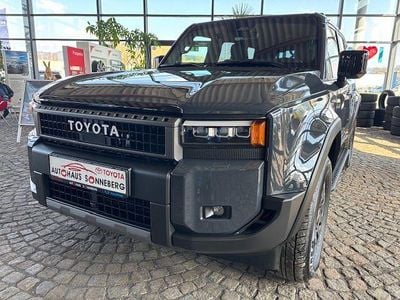 Neu Toyota Land Cruiser 205 PS (150 kW) 2026 Grau SUV