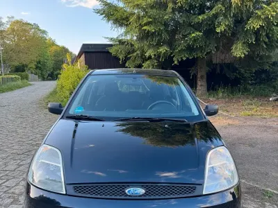 Gebraucht Ford Fiesta 100 PS (73 kW) 2005 Schwarz Kleinwagen