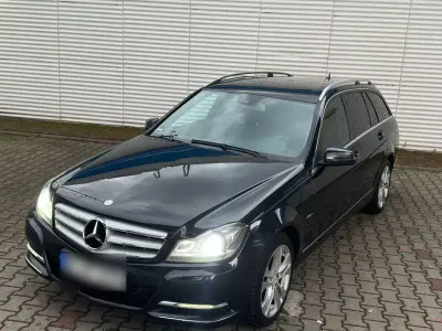 Gebraucht Mercedes C300 231 PS (169 kW) 2011 Grau Kombi