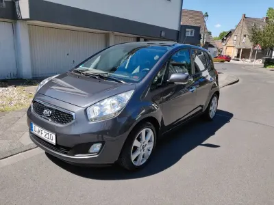 Gebraucht Kia Venga Platinum Edition 128 PS (94 kW) 2014 Grau Kleinwagen