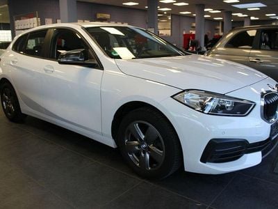 Gebraucht BMW 118 Sport Line 136 PS (100 kW) 2020 Weiß Kleinwagen