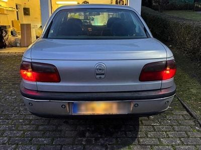 Opel Omega