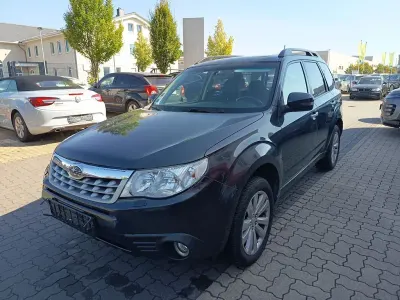 Gebraucht Subaru Forester Exclusive+ 150 PS (110 kW) 2013 Grau SUV