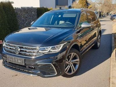 Gebraucht VW Tiguan Allspace R-line 200 PS (147 kW) 2023 Schwarz SUV