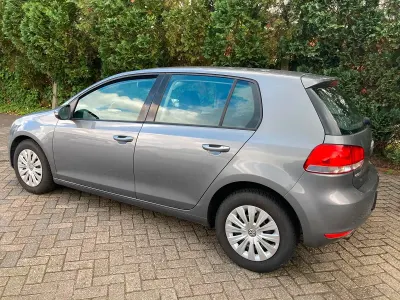 Gebraucht VW Golf VI 110 PS (80 kW) 2009 Silber Kleinwagen