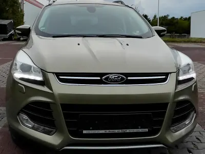 Gebraucht Ford Kuga 147 PS (108 kW) 2013 Grün SUV
