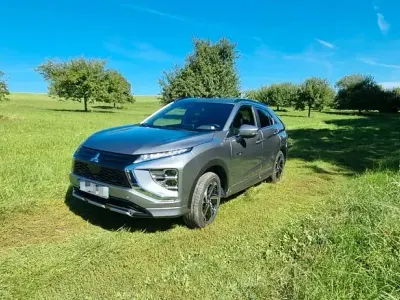 Gebraucht Mitsubishi Eclipse Cross Plus 188 PS (138 kW) 2022 Grau SUV