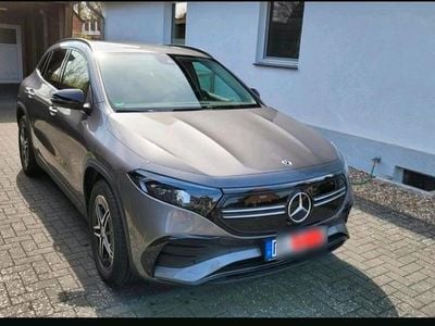 Mercedes EQA250