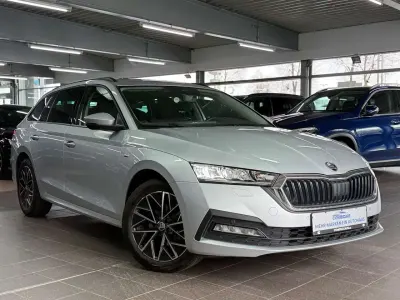 Gebraucht Skoda Octavia Clever 150 PS (110 kW) 2021 Silber Kombi