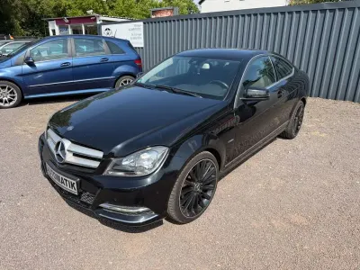 Gebraucht Mercedes C180 156 PS (114 kW) 2012 Schwarz Coupé