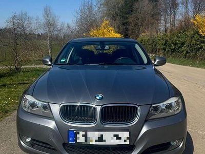 Second-hand BMW 318 Performance 143 CP (105 kW) 2011 Gri Berlinǎ