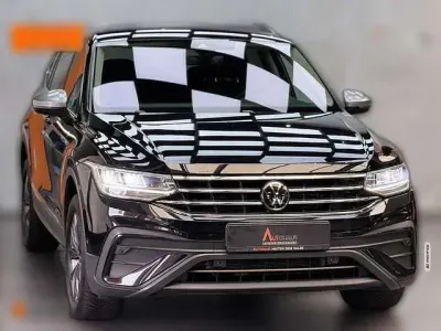 Gebraucht VW Tiguan Allspace Life 200 PS (147 kW) 2022 Schwarz metallic SUV