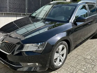Używany Skoda Superb Style 220 KM (161 kW) 2017 Czarny Kombi