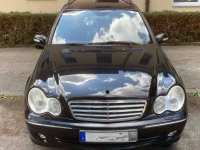 Gebraucht Mercedes C200 Elegance 163 PS (119 kW) 2005 Schwarz Kombi