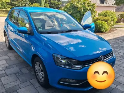 Gebraucht VW Polo LOUNGE 90 PS (66 kW) 2015 Blau Kleinwagen