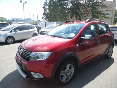 Gebraucht Dacia Sandero Prestige 90 PS (66 kW) 2019 Rot SUV