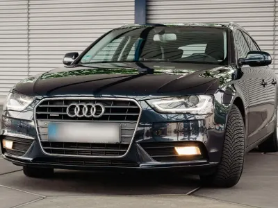 Gebraucht Audi A4 Ambition 150 PS (110 kW) 2014 Blau Kombi