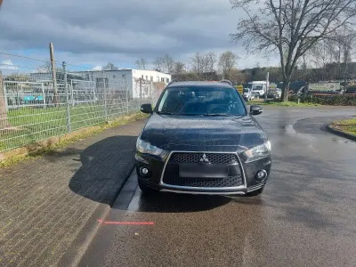 Gebraucht Mitsubishi Outlander Intense 177 PS (130 kW) 2010 Schwarz SUV