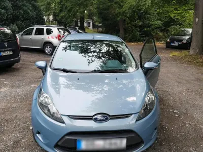 Gebraucht Ford Fiesta Trend 82 PS (60 kW) 2008 Blau Kleinwagen