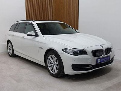 Weiß Gebraucht 2015 BMW 518 Sport Line Kombi | 13.990 € (Fairer Preis)
