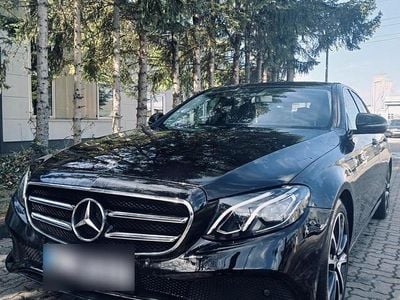 Gebraucht Mercedes E220 Avantgarde 194 PS (142 kW) 2019 Schwarz Limousine
