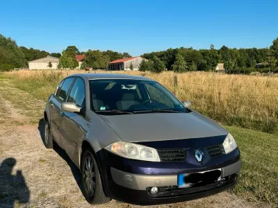 Gebraucht Renault Mégane 112 PS (82 kW) 2006 Gold Limousine