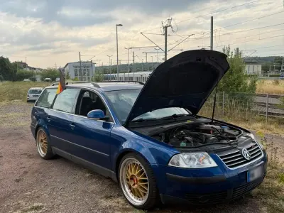 Gebraucht VW Passat 131 PS (96 kW) 2004 Blau Kombi
