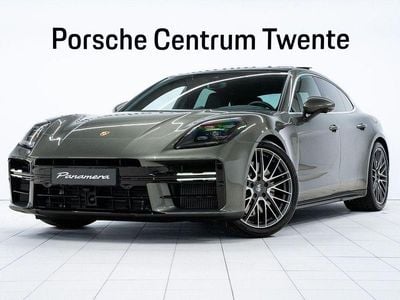 Neu Porsche Panamera 4 470 PS (345 kW) 2026 Grün Limousine