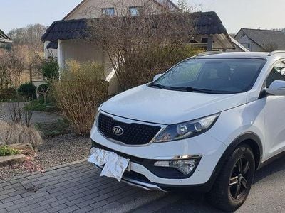 Gebraucht Kia Sportage DREAM-TEAM Edition 136 PS (100 kW) 2015 Weiß SUV