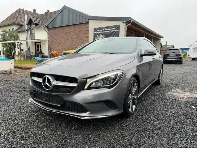 Gebraucht Mercedes CLA200 Shooting Brake 156 PS (114 kW) 2018 Grau Kombi