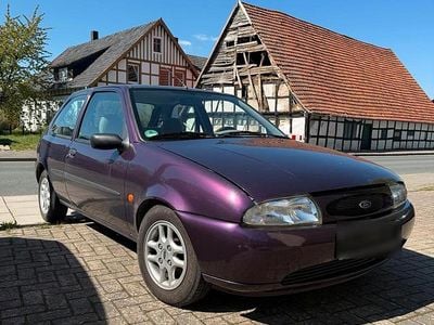 Second-hand Ford Fiesta 60 CP (44 kW) 1999 Andere farben Hatchback