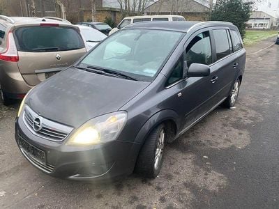 Gebraucht Opel Zafira Family 125 PS (91 kW) 2012 Grau Van / Kleinbus