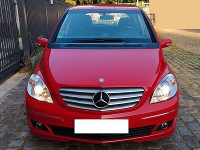 Mercedes B200