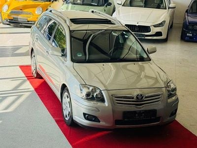 Gebraucht Toyota Avensis Executive 163 PS (119 kW) 2008 Silber Kombi