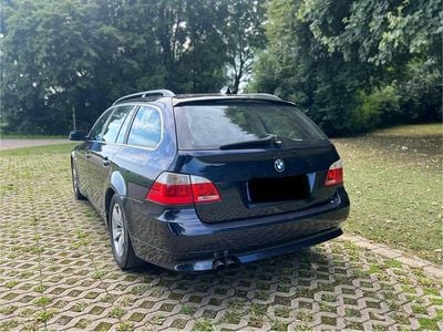 BMW 525
