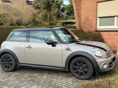 Grau Gebraucht 2013 Mini Cooper D Kleinwagen | 7.299 € (Etwas zu teuer)