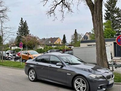 Gebraucht BMW 530 258 PS (189 kW) 2016 Grau Limousine