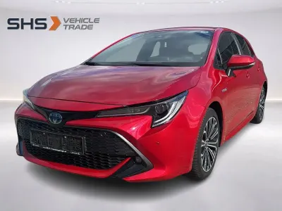 Gebraucht Toyota Corolla Hybrid Club 152 PS (111 kW) 2019 Rot Limousine