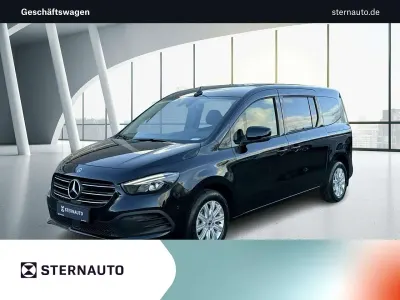 Gebraucht Mercedes T180 Progressive 131 PS (96 kW) 2025 Loparitschwarz metallic Van / Kleinbus