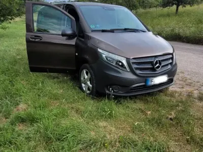 Gebraucht Mercedes Vito 190 PS (139 kW) 2015 Braun Van