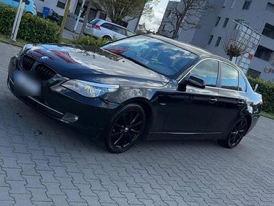 Second-hand BMW 523 190 CP (139 kW) 2008 Negru Berlinǎ