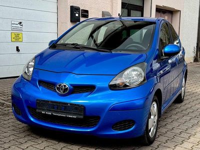 Usata Toyota Aygo 68 CV (50 kW) 2010 Blu Utilitaria