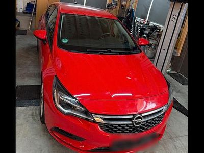 Gebraucht Opel Astra 125 PS (91 kW) 2017 Rot Limousine