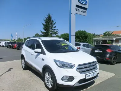 Gebraucht Ford Kuga Titanium 150 PS (110 kW) 2019 Weiß SUV
