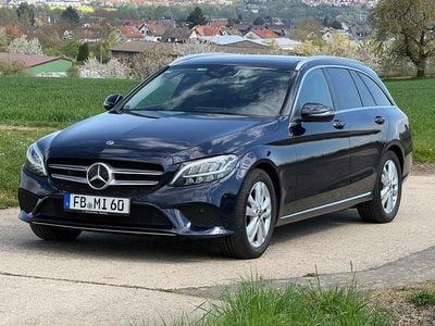 Usata Mercedes C300 258 CV (189 kW) 2018 Blu Berlina