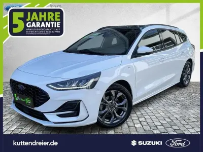 Gebraucht Ford Focus ST-Line X 125 PS (91 kW) 2023 Frostweiß Kombi
