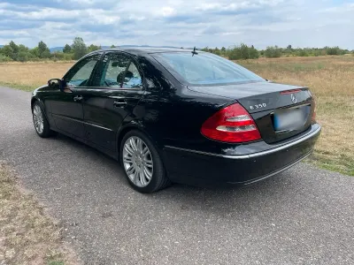 Gebraucht Mercedes E350 Avantgarde 272 PS (200 kW) 2005 Schwarz Limousine