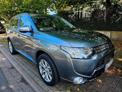 Mitsubishi Outlander P-HEV