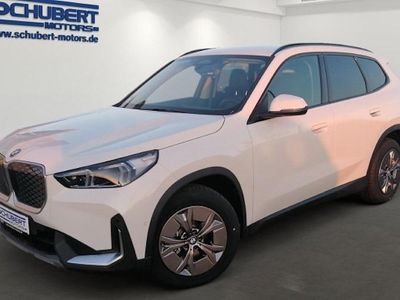 Neu BMW iX1 Performance 150 kW (204 PS) 2025 Weiß SUV